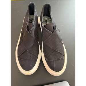Gypsy Jazz Black Slip on Sneakers in 8 NWOB